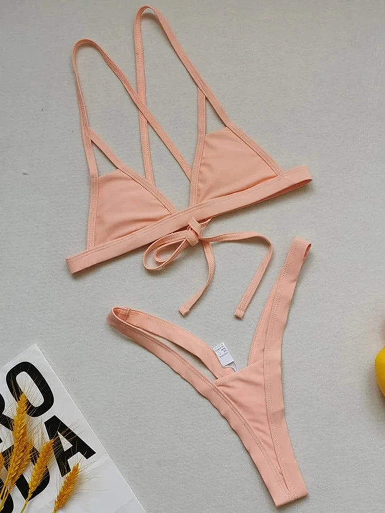 Wycięte bikini z wiązaniem na plecach