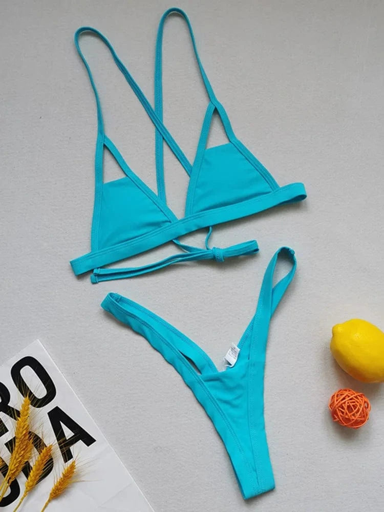 Wycięte bikini z wiązaniem na plecach